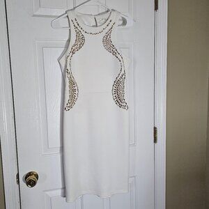 Spense ivory sleeveless bodycon dress